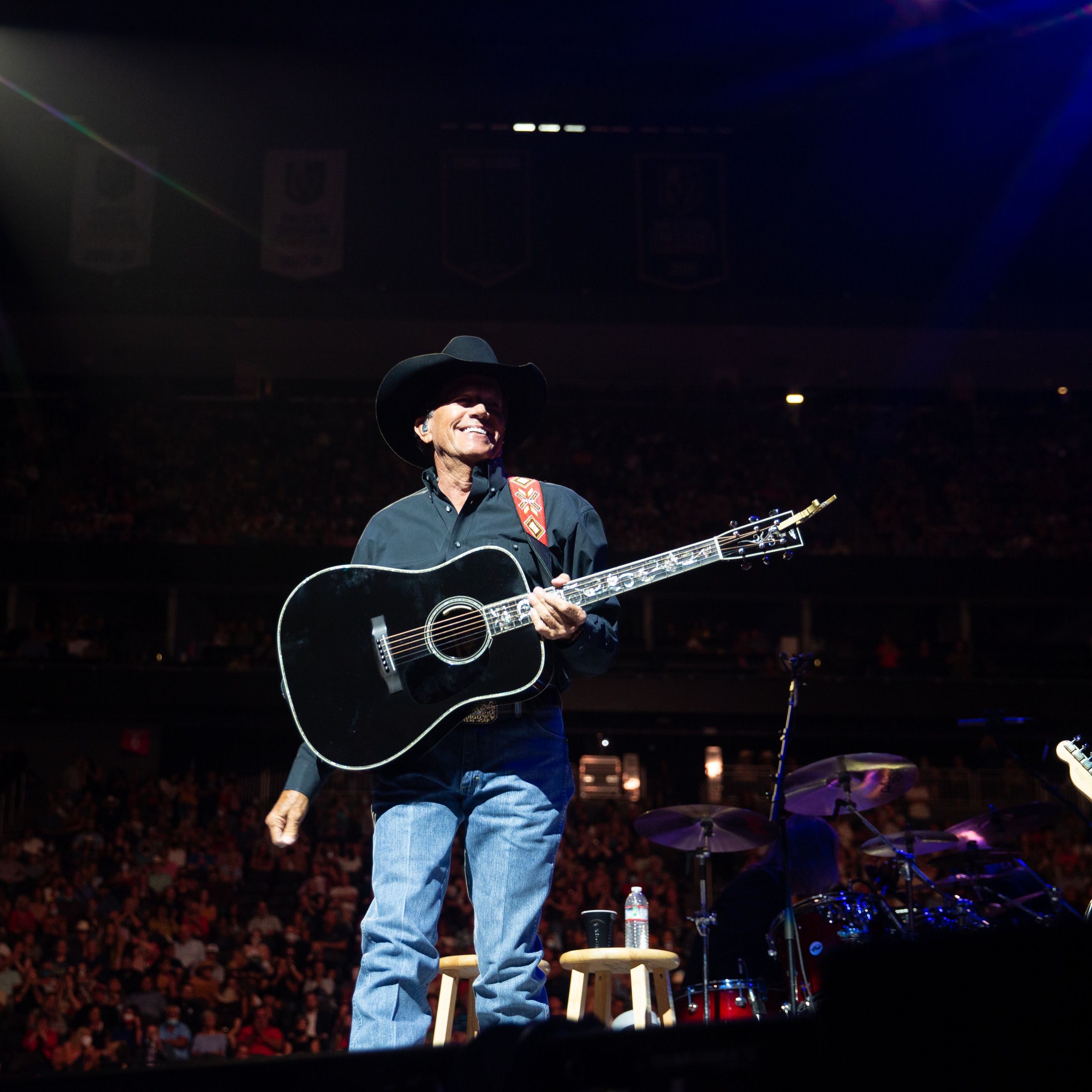 Strait Celebrates 30th "Strait to Vegas" Show; Adds December