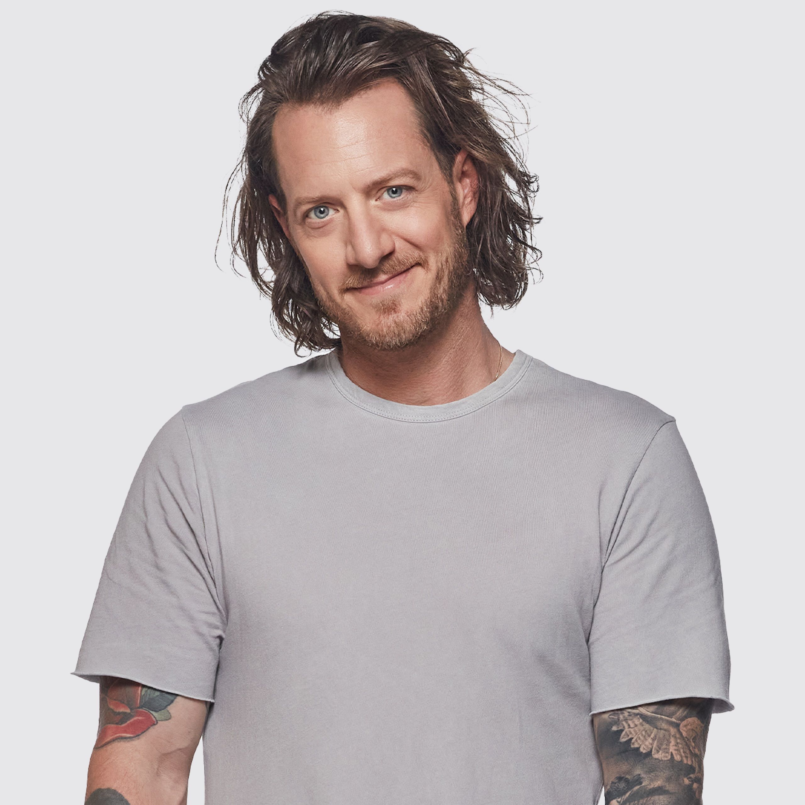 TYLER HUBBARD CELEBRATES FIRST WEEK SUCCESS OF DEBUT SOLO PROJECT