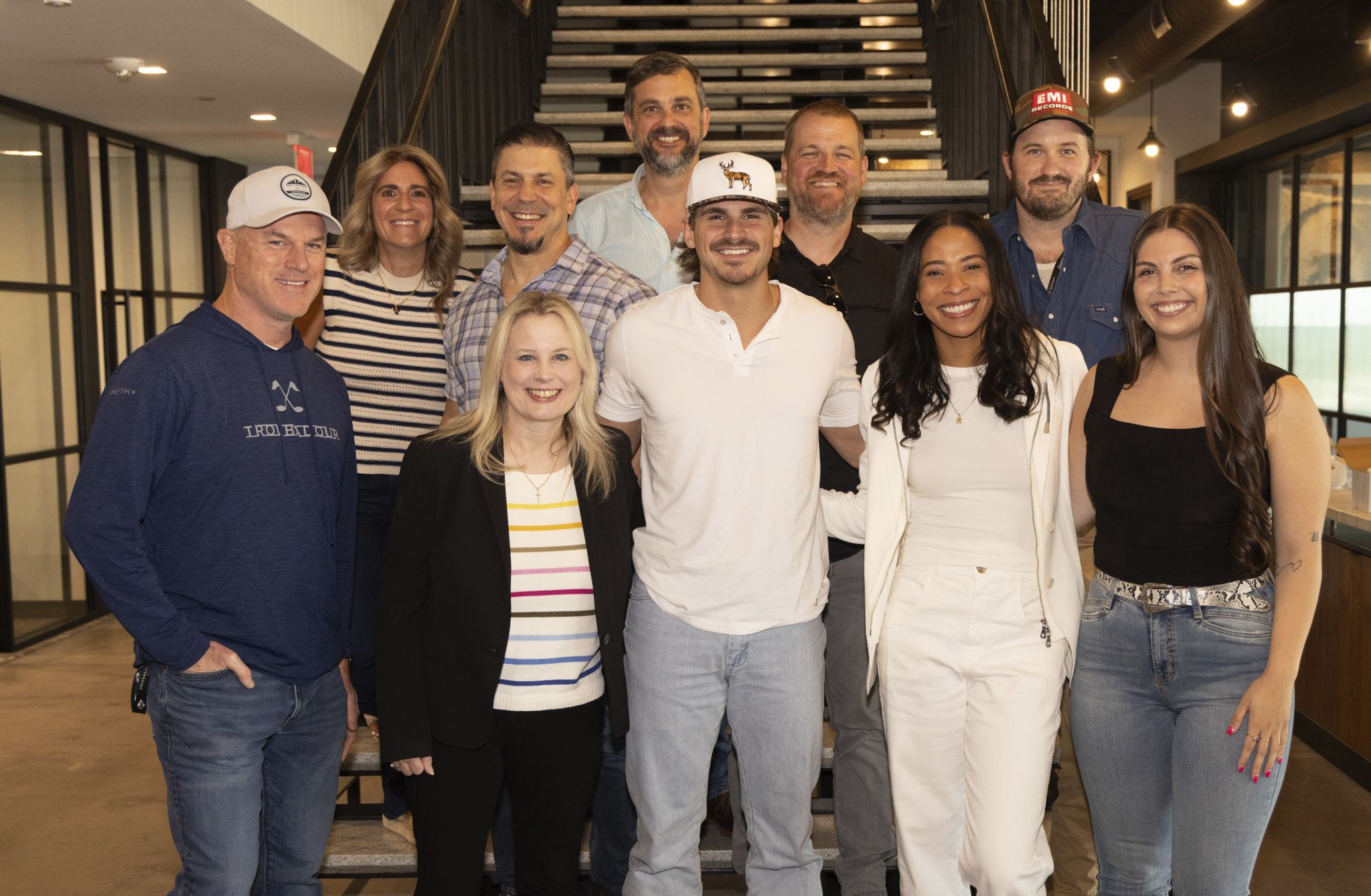 UMG Nashville Signs Tucker Wetmore In Partnership With Back Blocks Music
